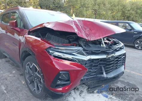 2022 Chevrolet Blazer Awd Rs z USA, uszkodzony, nr VIN 3GNKBKRS6NS131587